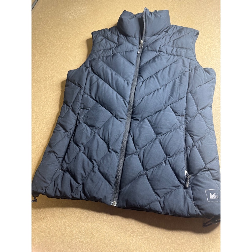 REI Co-op Stratocloud Down Vest Womens Small Black Quilted Puffer Full Zip